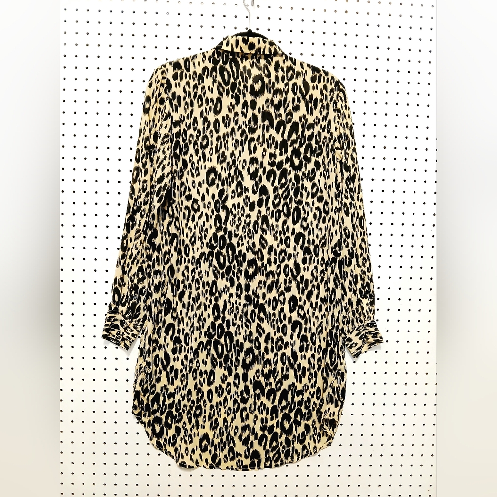 H&M Black and Cream Abstract Blouse